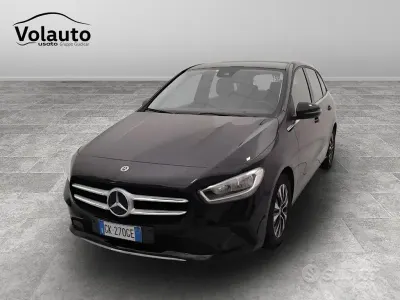 Usata Mercedes B180 116 CV (85 kW) 2022 Nero Monovolume