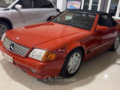 Begagnad Mercedes SL300 231 HK (169 kW) 1990 Röd Cab