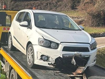 Usata Chevrolet Aveo 69 CV (50 kW) 2013 Bianco Berlina