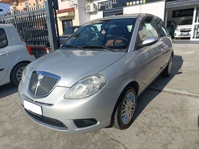 usata Lancia Ypsilon 1.3 MJT 90 CV Platino Automatica