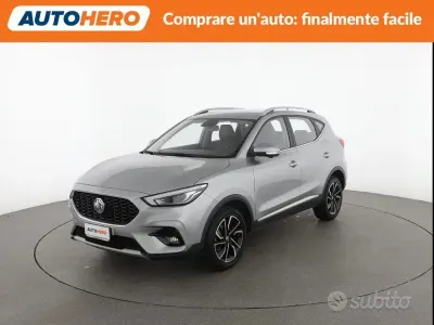 Usata MG ZS Luxury 106 CV (77 kW) 2023 Grigio SUV