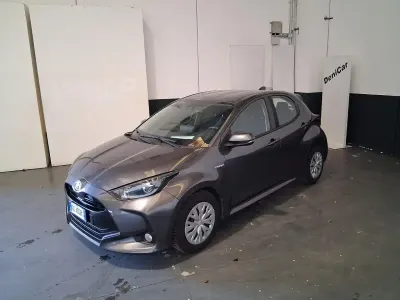 Usata Toyota Yaris Business Edition 2021 Grigio Utilitaria