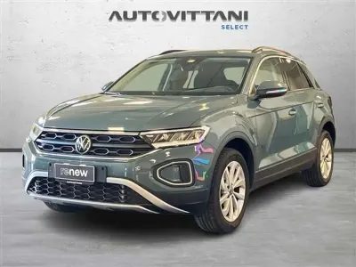 Usata VW T-Roc Edition 150 CV (110 kW) 2025 Blu scuro SUV
