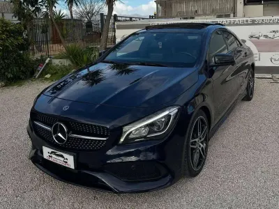 Usata Mercedes CLA200 Premium 136 CV (100 kW) 2019 Blu/azzurro Berlina