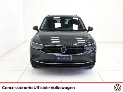 Usata VW Tiguan Life 122 CV (89 kW) 2022 Grigio SUV