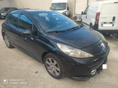 Usata Peugeot 207 90 CV (66 kW) 2007 Nero Berlina