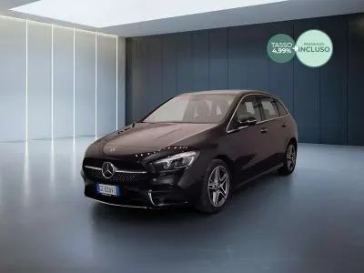 Usata Mercedes B250e AMG Line Premium 218 CV (160 kW) 2024 Nero cosmo metallizzato Utilitaria