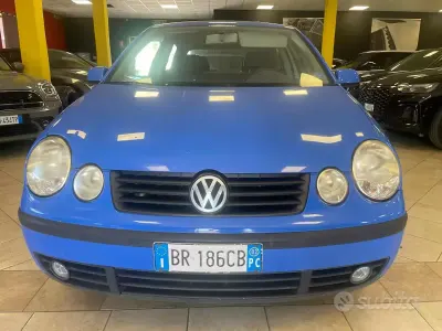 Usata VW Polo Trendline 75 CV (55 kW) 2002 Bluazzurro Utilitaria