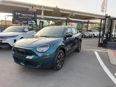 Nuova Fiat 600 Icon 100 CV (73 kW) 2026 Blu SUV