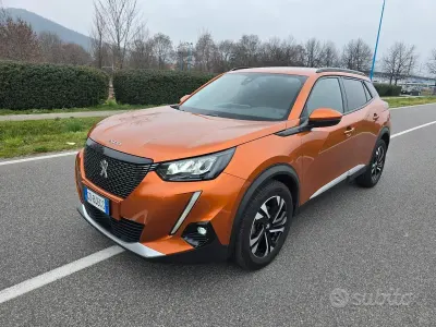 Usata Peugeot 2008 GT-line 131 CV (96 kW) 2021 Arancione SUV