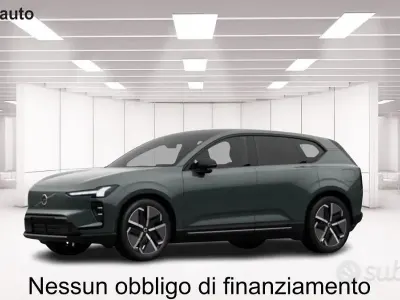 Nuova Volvo EX60 Ultra 258 kW (352 CV) 2026 Verde SUV