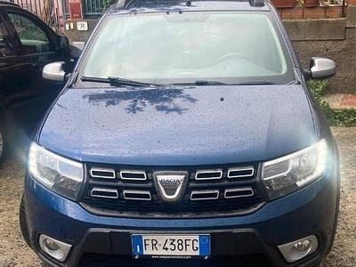 Usata Dacia Sandero Stepway 90 CV (66 kW) 2019 Blu Utilitaria