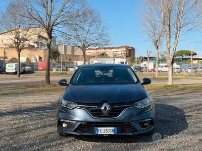 Usata Renault Mégane IV Zen 110 CV (80 kW) 2016 Blu Berlina