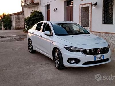 Usata Fiat Tipo 120 CV (88 kW) 2019 Bianco Berlina