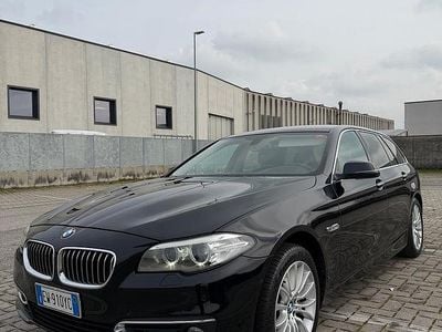 Usata BMW 530 Luxury Line 258 CV (189 kW) 2014 Nero Station wagon