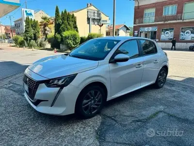 Usata Peugeot 208 Allure 75 CV (55 kW) 2021 Bianco Utilitaria