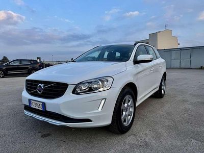 Usata Volvo XC60 Business Edition 150 CV (110 kW) 2016 Bianco SUV