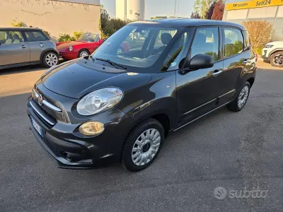 Begagnad Fiat 500L Sport 95 HK (69 kW) 2019 Grå Minibuss