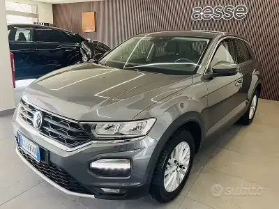 Usata VW T-Roc Style 115 CV (84 kW) 2020 Grigio SUV