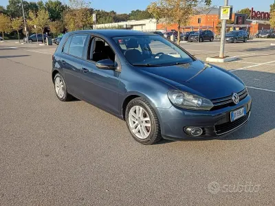Usata VW Golf VI 122 CV (89 kW) 2009 Grigio Utilitaria