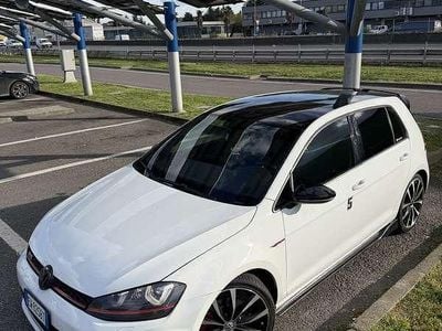 Usata VW Golf VII GTI 220 CV (161 kW) 2014 Berlina