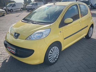 Usata Peugeot 107 54 CV (39 kW) 2007 Giallo Utilitaria