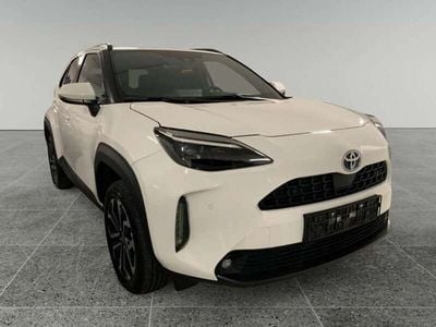 Usata Toyota Yaris Cross Active 116 CV (85 kW) 2023 Bianco metallizzato SUV