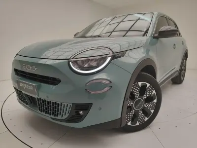 Usata Fiat 600 La Prima 100 CV (73 kW) 2025 Blu SUV