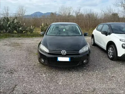 Usata VW Golf VI 102 CV (75 kW) 2011 Nero Berlina