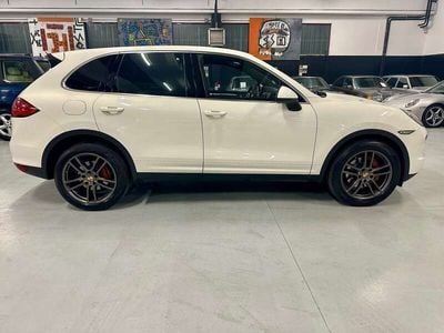 Usata Porsche Cayenne 241 CV (177 kW) 2011 Bianco SUV