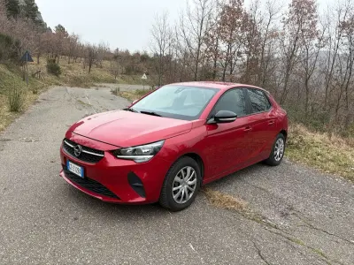 Usata Opel Corsa Elegance 75 CV (55 kW) 2020 Rosso Utilitaria