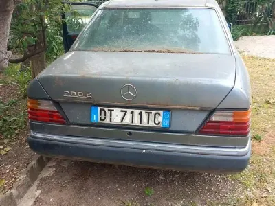 Usata Mercedes C200 Elegance 184 CV (135 kW) 2008 Blu Berlina