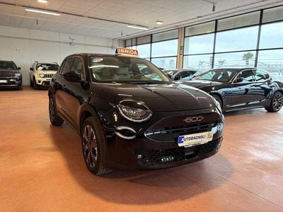 Nero Usata 2025 Fiat 600 La Prima SUV | 22.200 € (Buon prezzo)