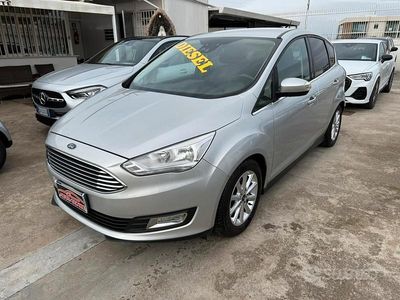 Begagnad Ford C-MAX Titanium 120 HK (88 kW) 2019 Grå Minibuss