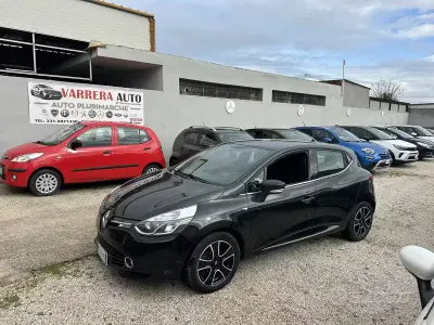 Usata Renault Clio IV Intens 90 CV (66 kW) 2016 Nero Berlina
