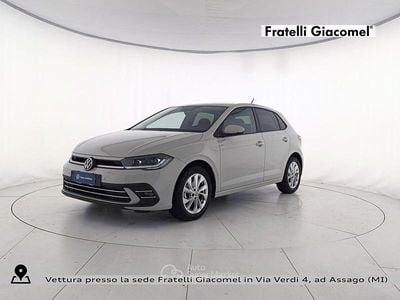 Usata VW Polo Style 95 CV (69 kW) 2023 6u ascot grey Utilitaria