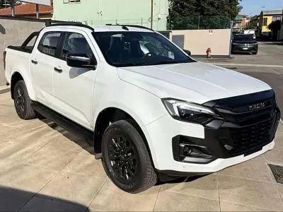 Nuova Isuzu D-Max 163 CV (119 kW) 2026 Dolomite white pearl Pick-up