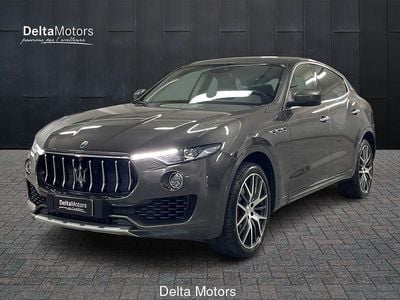 Grigio Usata 2016 Maserati Levante SUV | 31.250 € (Buon prezzo)