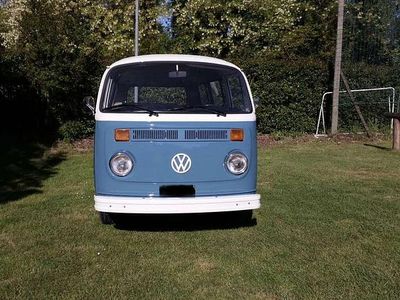 Begagnad VW T2 50 HK (36 kW) 1973 Vit Van