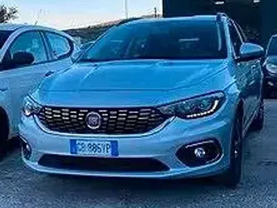 Usata Fiat Tipo Business 120 CV (88 kW) 2020 Grigio Berlina