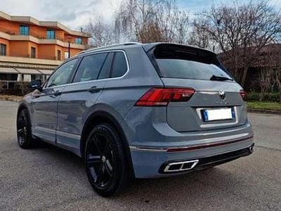 Usata VW Tiguan R-line 150 CV (110 kW) 2022 Grigio SUV