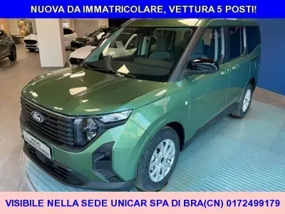 Usata Ford Tourneo Courier Titanium 125 CV (91 kW) 2024 Verde Monovolume