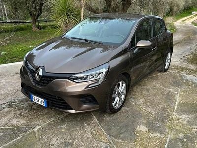 Occasion Renault Clio V 101 ch (74 kW) 2019 Marron Berline