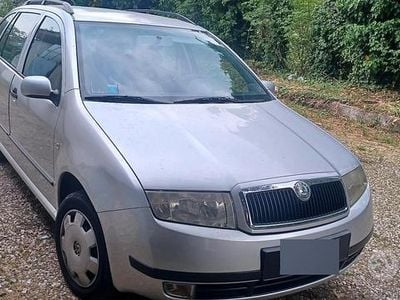 Usata Skoda Fabia 2004 Grigio Station wagon