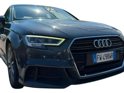 Usata Audi A3 Business 131 CV (96 kW) 2019 Grigio scuro Berlina