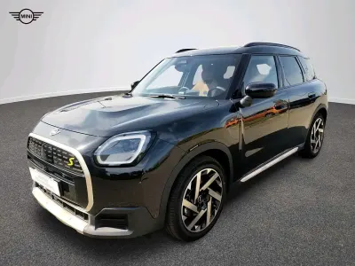 Käytetty Mini Countryman Favoured 225 kW (306 HP) 2025 Musta Katumaasturi