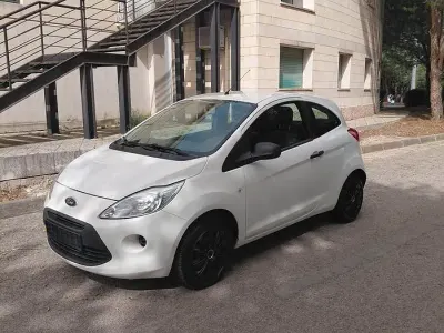 Usata Ford Ka Individual 69 CV (50 kW) 2014 Bianco Berlina