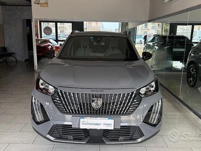 Usata Peugeot 2008 Allure 131 CV (96 kW) 2023 Grigio SUV
