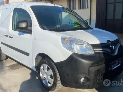 Usata Renault Kangoo 90 CV (66 kW) 2015 Bianco Monovolume