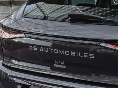 Nuova DS Automobiles DS4 103 kW (141 CV) 2026 Argento Monovolume